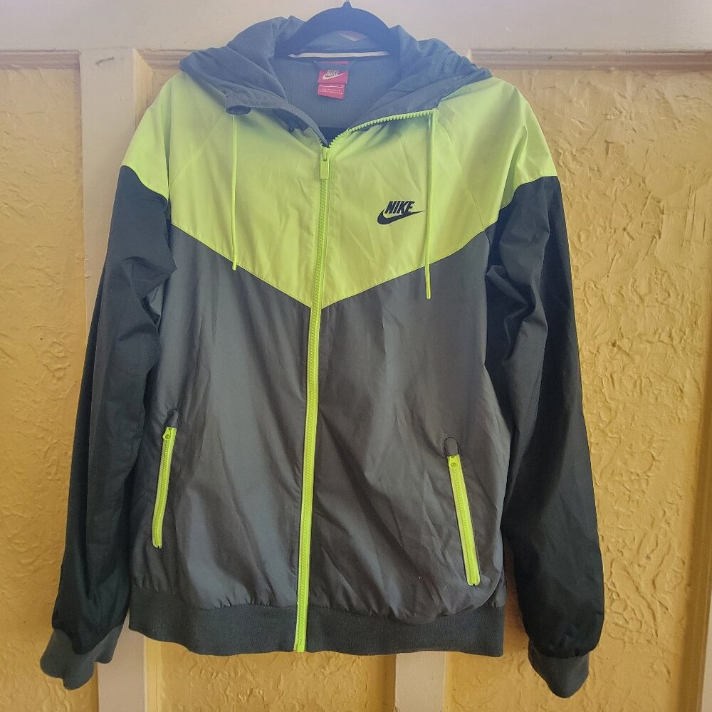 Nike Sportswear Windrunner Jacket Men's Size Medium